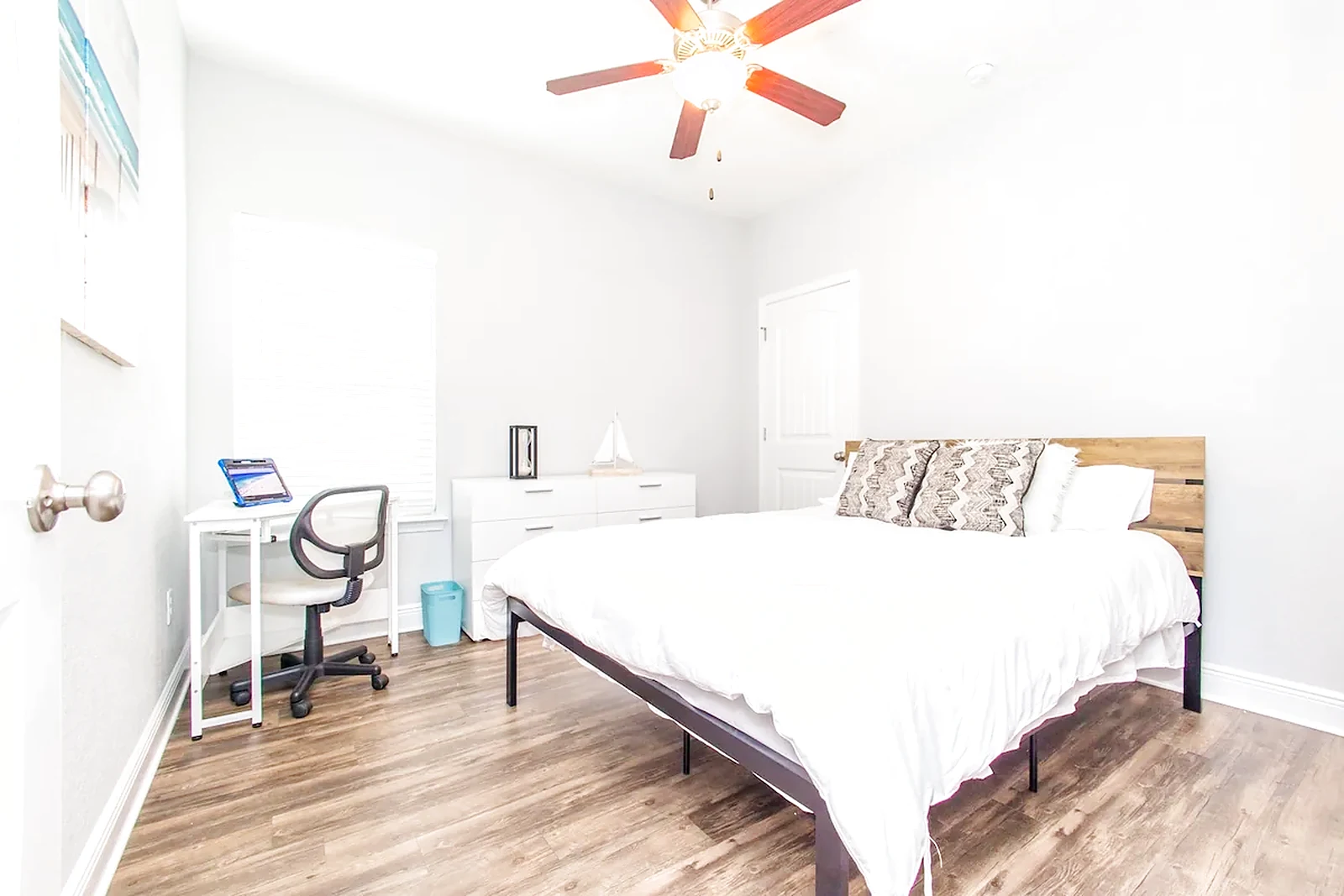 Downtown Furnished Duplex with Garage and Private Backyard
